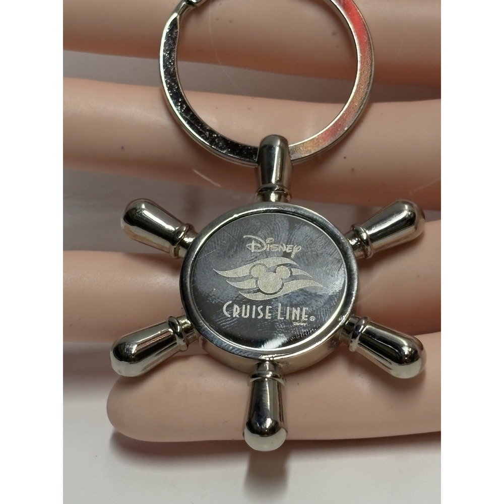 DCL Disney Cruise Line Ship Metal Steering Wheel‎ Keyring Keychain - Picture 6 of 7